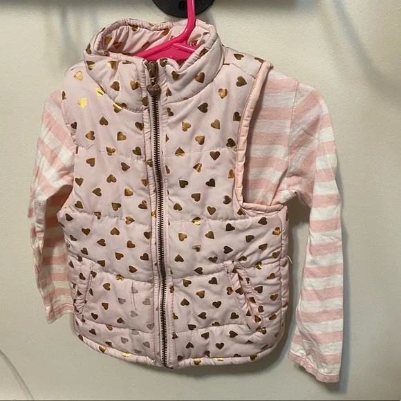 🩷🤍Valentine’s Day vest and long sleeve bundle🩷🤍 - Picture 5 of 5